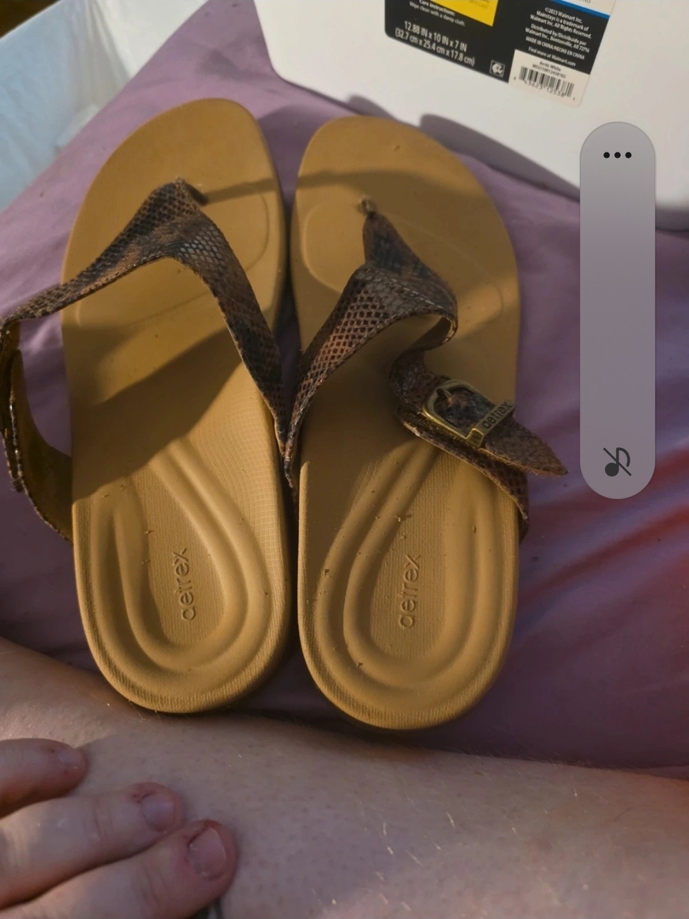 Aetrex Wemons Tan  Footbed Brown Snake-Print Thong Sandals